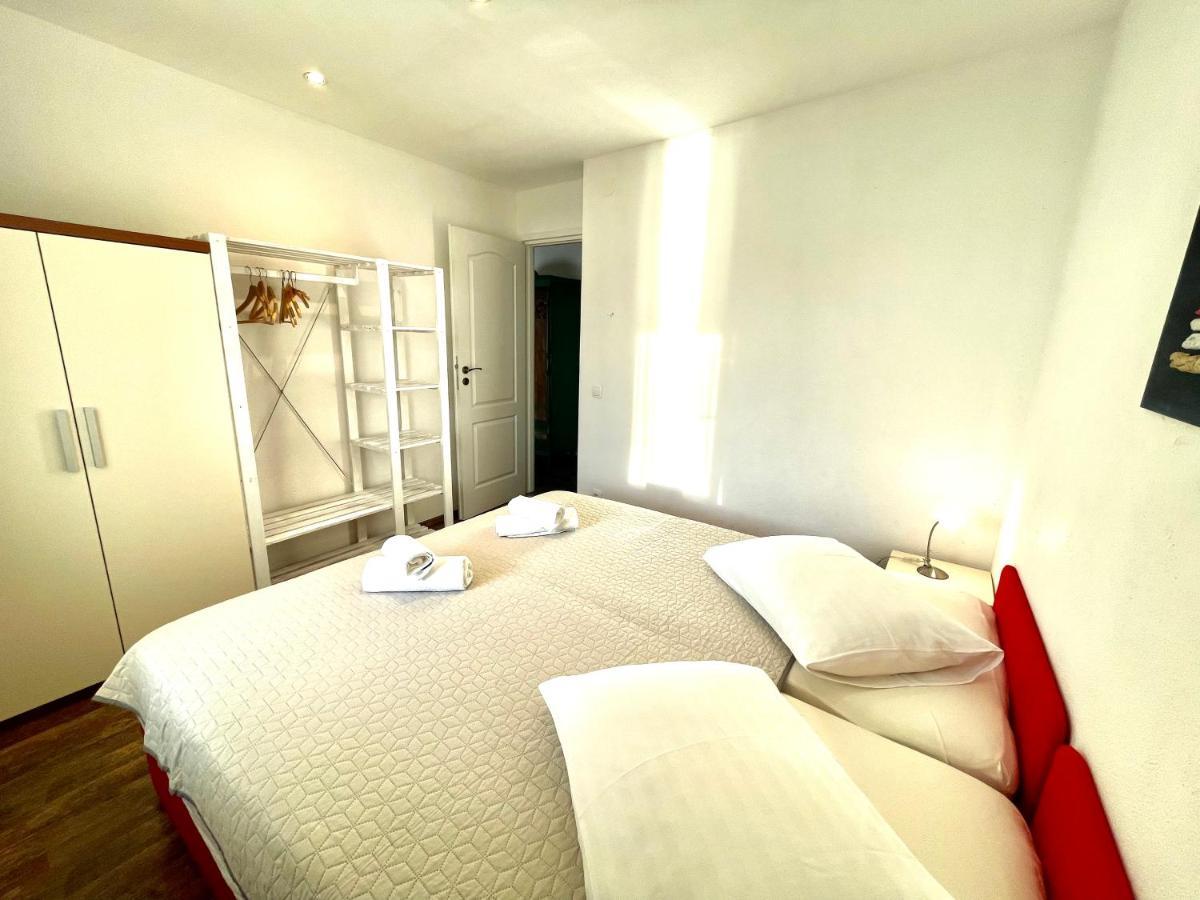 Apartments Trapula Sibenik Luaran gambar